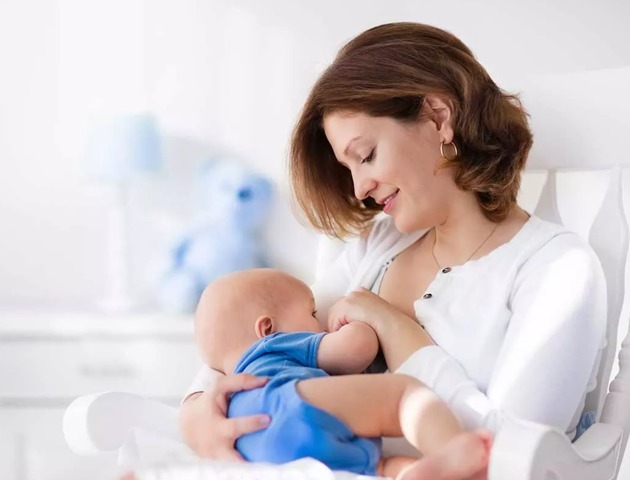 How Often Should You See A Breastfeeding Specialist In The First 6 Weeks?